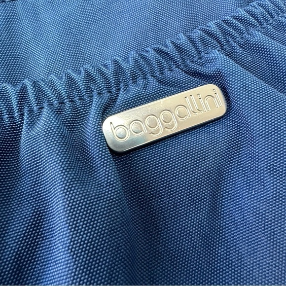 Baggallini Take Two Bryant RFID Protection Crossbody Bag, Blue - Picture 7 of 7